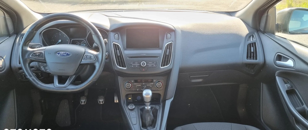 Ford Focus cena 41900 przebieg: 172550, rok produkcji 2017 z Kościan małe 407